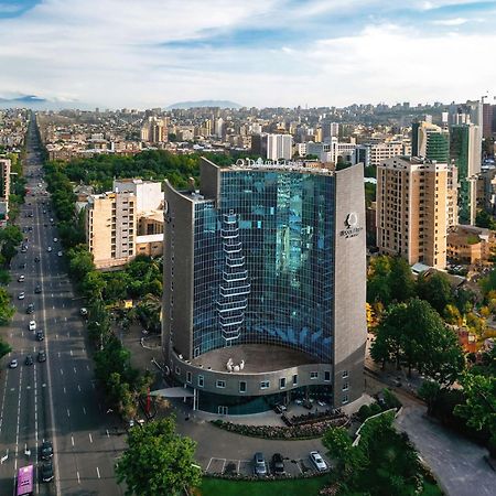 Doubletree By Hilton Yerevan City Centre Dış mekan fotoğraf