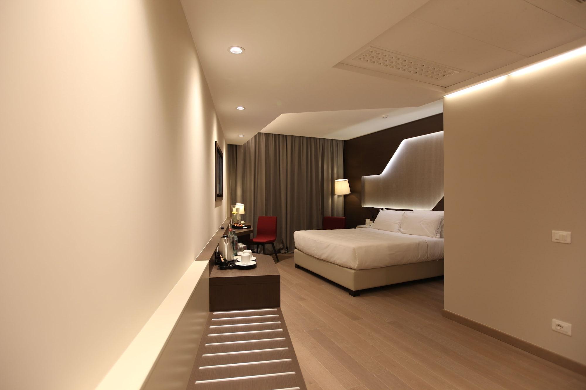 Doubletree By Hilton Yerevan City Centre Dış mekan fotoğraf